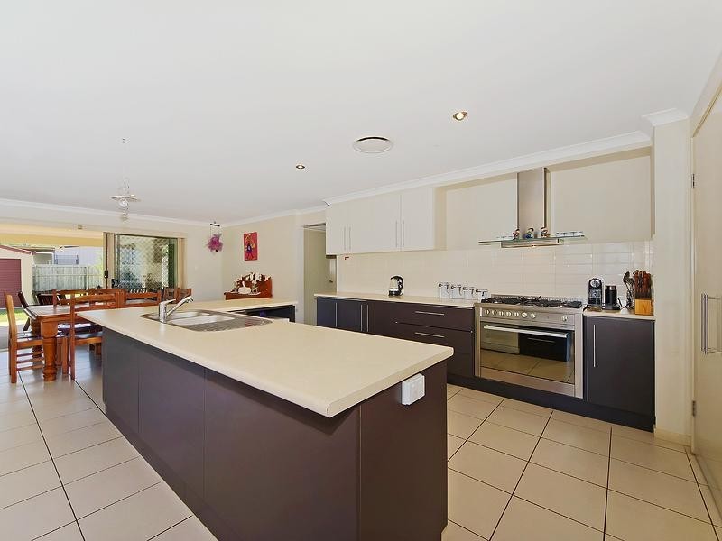 10 Creek Flat Road MOUNT NATHAN 4211, Mount Nathan QLD 4211