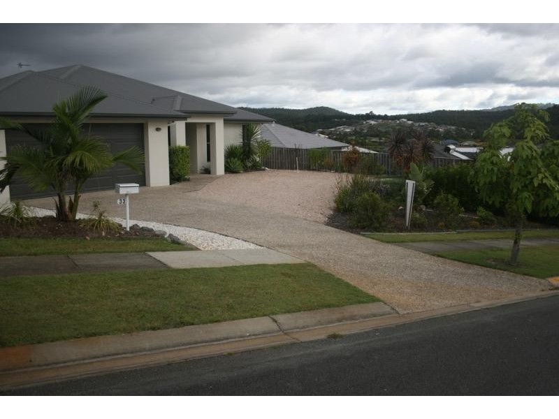 33 Gerard Street PACIFIC PINES 4211, Pacific Pines QLD 4211