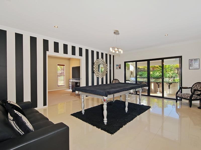 17 Waldorf  Place MAUDSLAND 4210, Maudsland QLD 4210