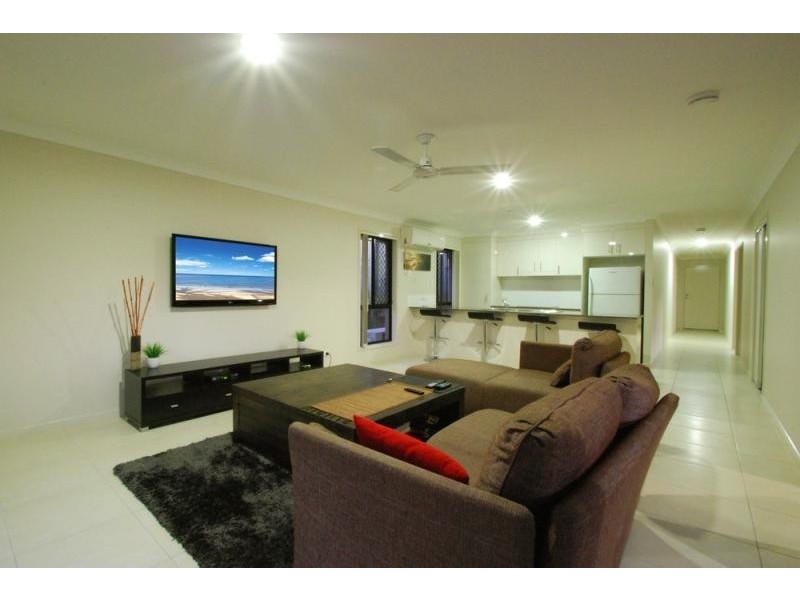 59 Manning Circuit PACIFIC PINES 4211, Pacific Pines QLD 4211