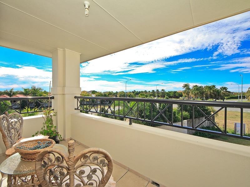 1 Ben Dalley Drive HELENSVALE 4212, Helensvale QLD 4212