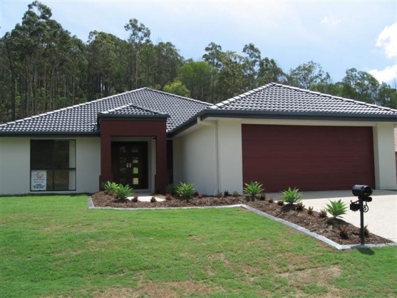38  Victoria Drive PACIFIC PINES 4211, Pacific Pines QLD 4211