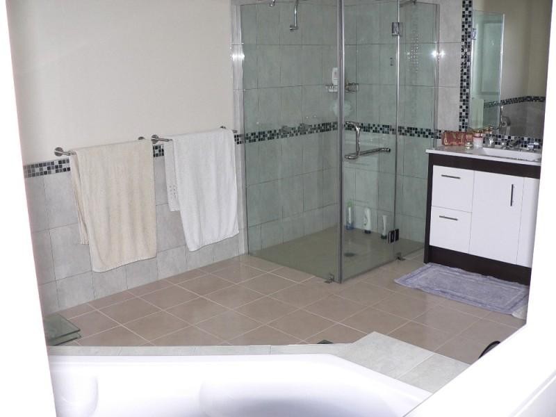 50 Salvado Drive PACIFIC PINES 4211, Pacific Pines QLD 4211