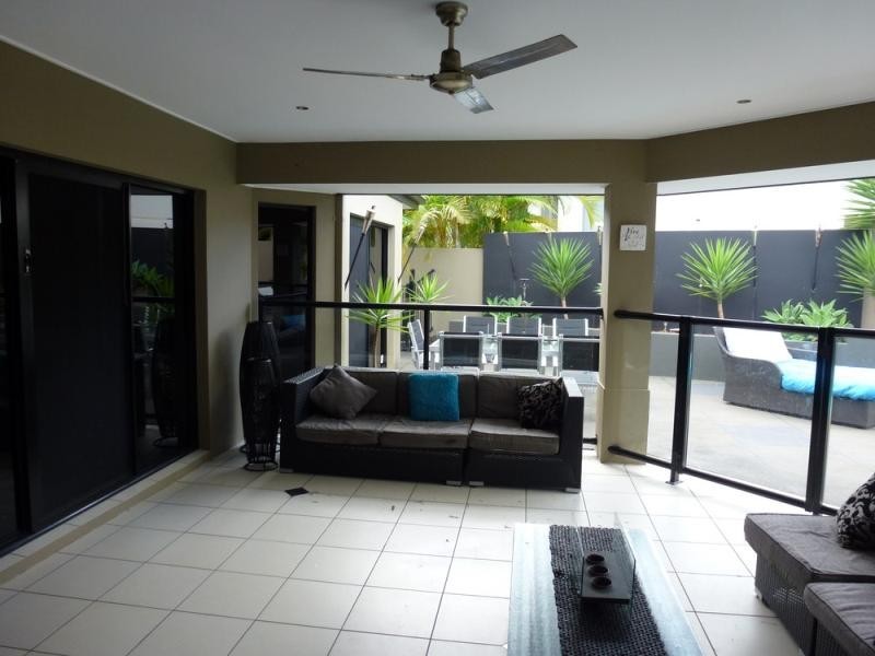 8 Blackfen Court ARUNDEL 4214, Arundel QLD 4214