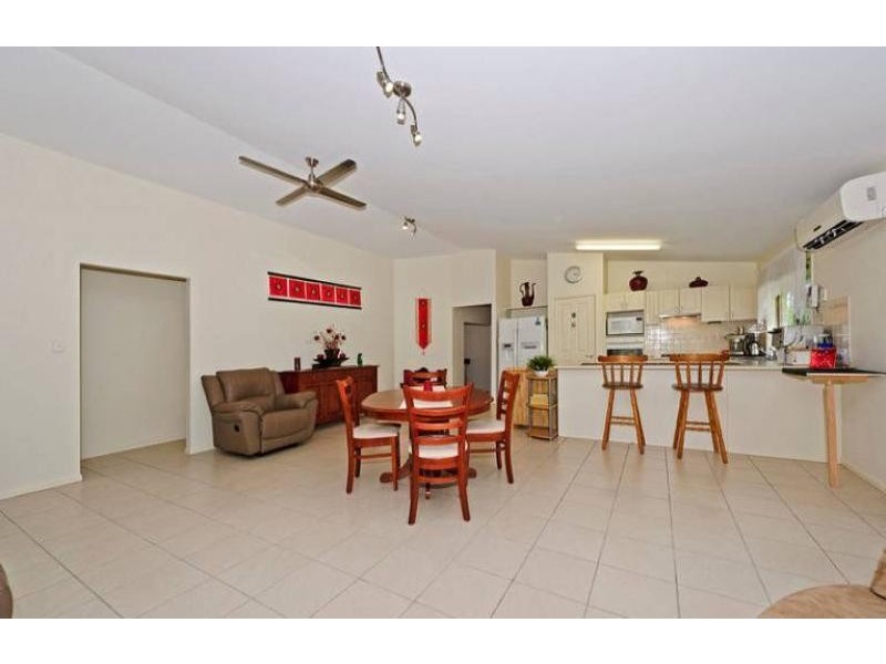 8 Carmarthen Circuit PACIFIC PINES 4211, Pacific Pines QLD 4211