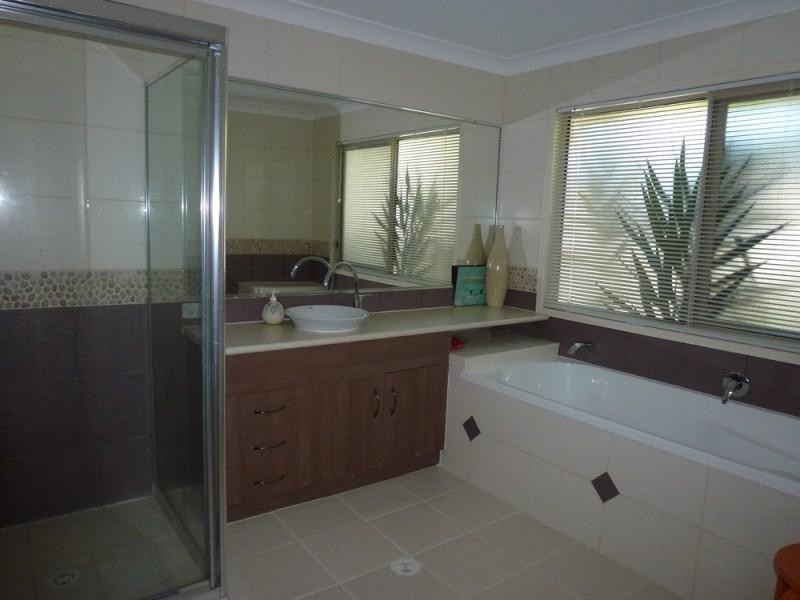 215 Birds Road GUANABA 4210, Guanaba QLD 4210