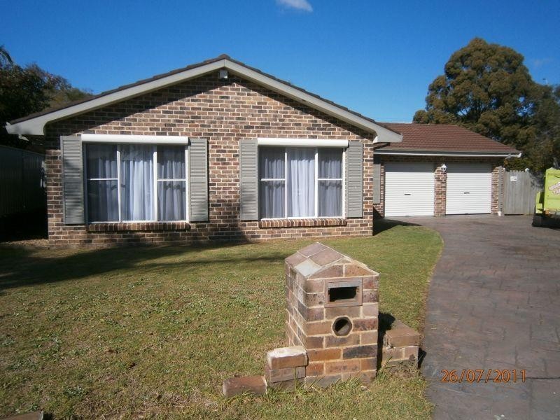 18 Hebrides Place ST ANDREWS 2566, St Andrews NSW 2566