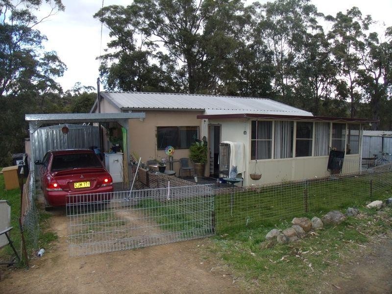 708 Lake  Road, Elrington NSW 2325