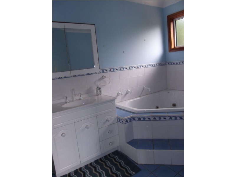 87 Princes  Highway THIRROUL 2515, Thirroul NSW 2515