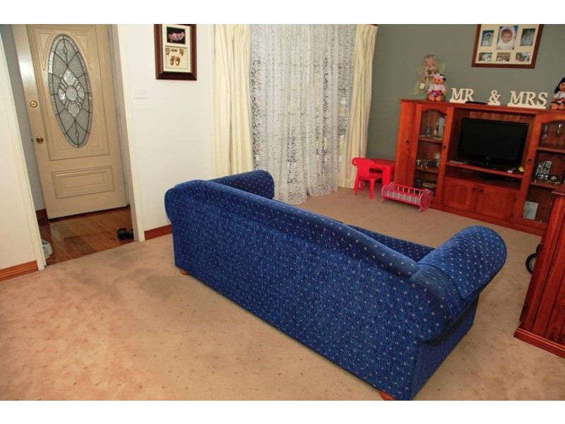 22 Romilly Place, Ambarvale NSW 2560