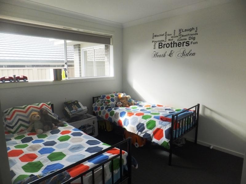 6 Kingfisher Road, Appin NSW 2560