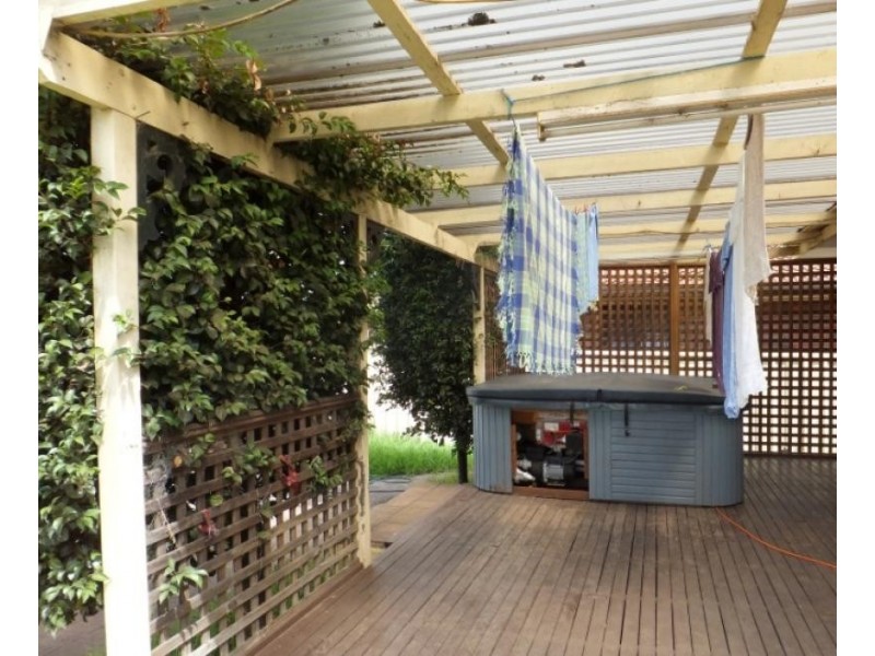 3 Woodlands Road, St Helens Park NSW 2560