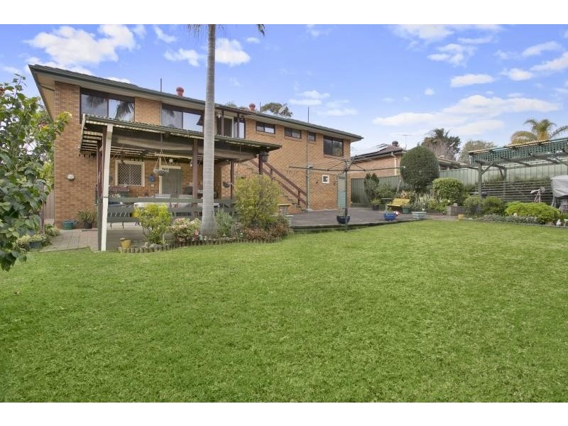 71 Greenoaks Avenue, Bradbury NSW 2560