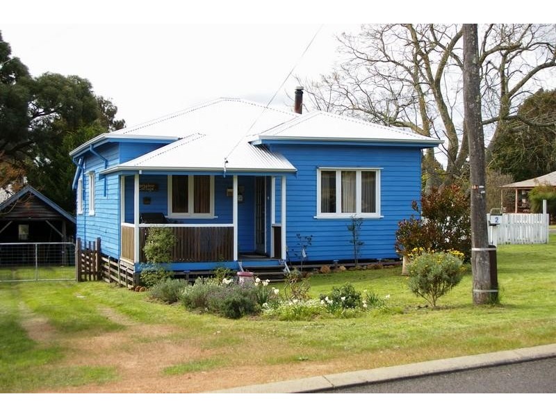 2 Higgins  Street NANNUP 6275, Nannup WA 6275