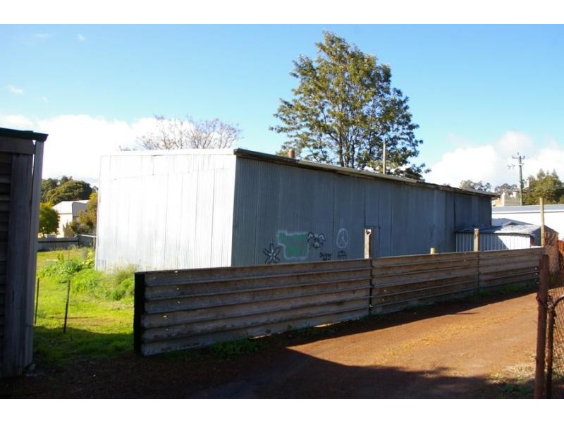 31 Blackwood Road GREENBUSHES 6254, Greenbushes WA 6254