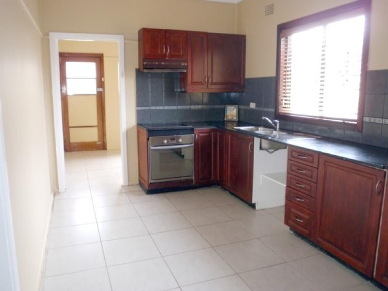 906  King Georges Road SOUTH HURSTVILLE 2221, South Hurstville NSW 2221