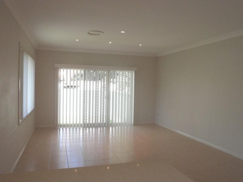 5A Best Crescent, Kirrawee NSW 2232