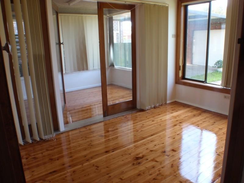 18 Birdwood Street, Sylvania NSW 2224