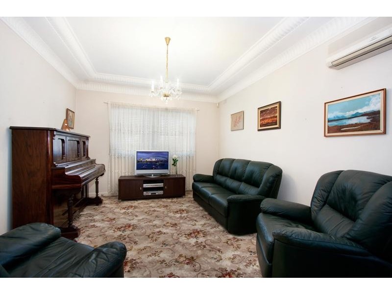 27 birdwood Street, Sylvania NSW 2224