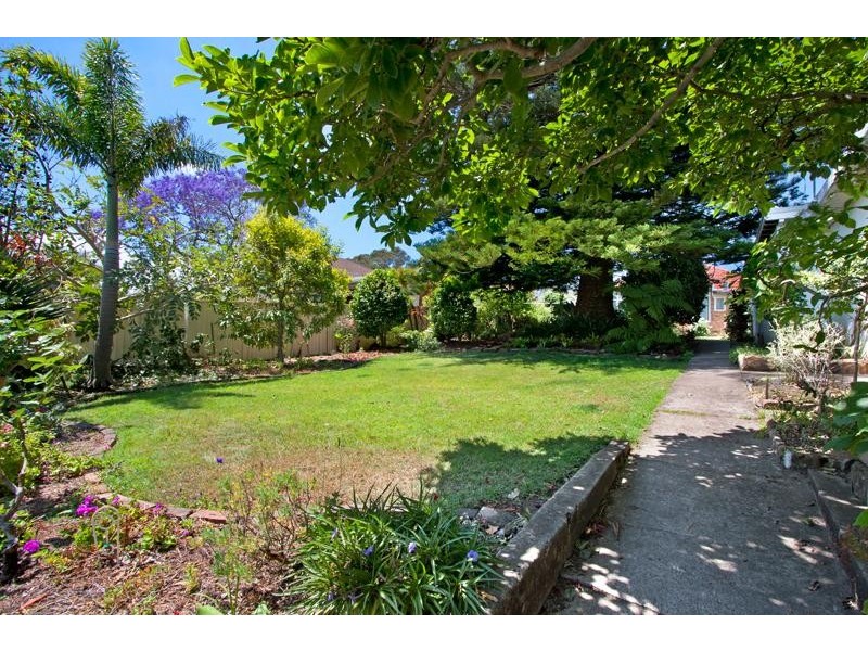 27 birdwood Street, Sylvania NSW 2224