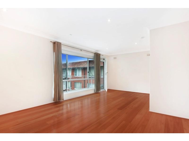 25 171 Willarong Road, Caringbah NSW 2229