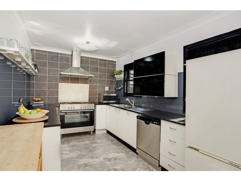 27 Myrtle  Street, Loftus NSW 2232