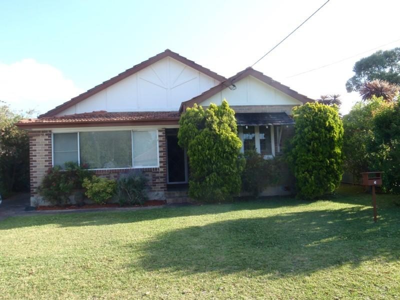 6 Glenelg Street, Sutherland NSW 2232