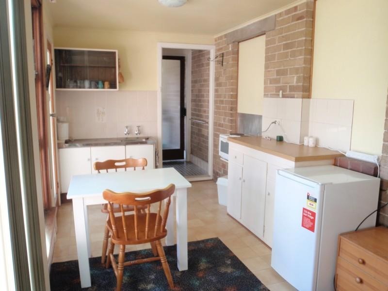 6 Glenelg Street, Sutherland NSW 2232