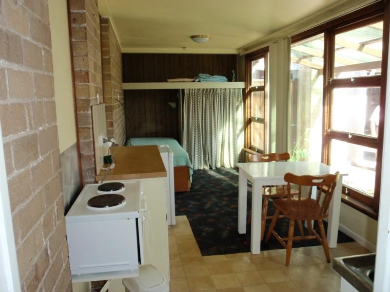 6 Glenelg Street, Sutherland NSW 2232