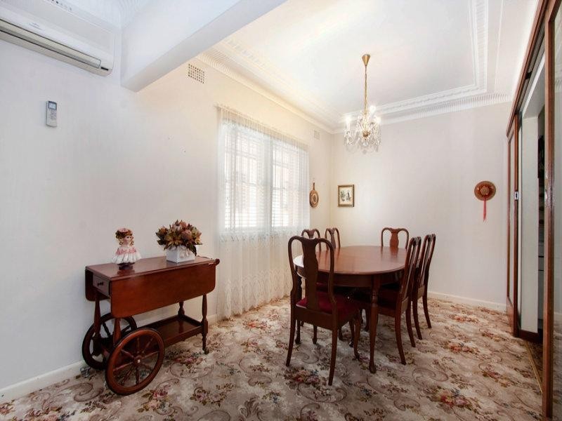 27 Birdwood Street, Sylvania NSW 2224