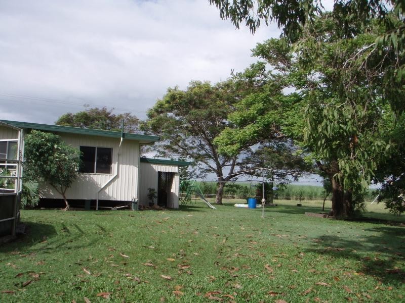 21 Sexton  Highway, Brandon QLD 4808