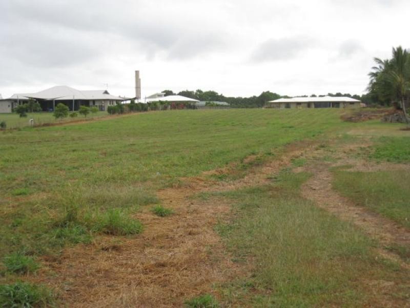 5a Ramtron Place, Ayr QLD 4807