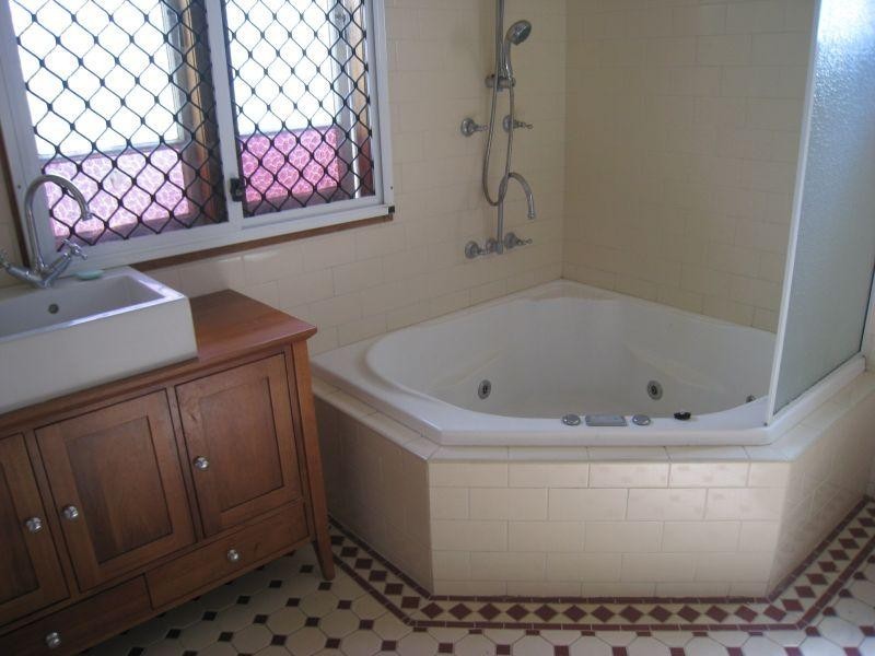 33 Wilmington  Street, Ayr QLD 4807