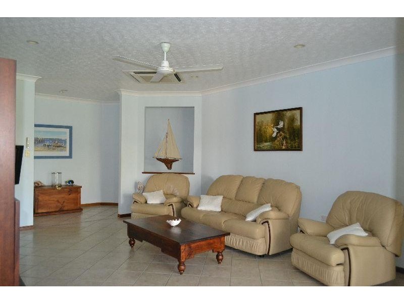 10 Constable  Court, Ayr QLD 4807