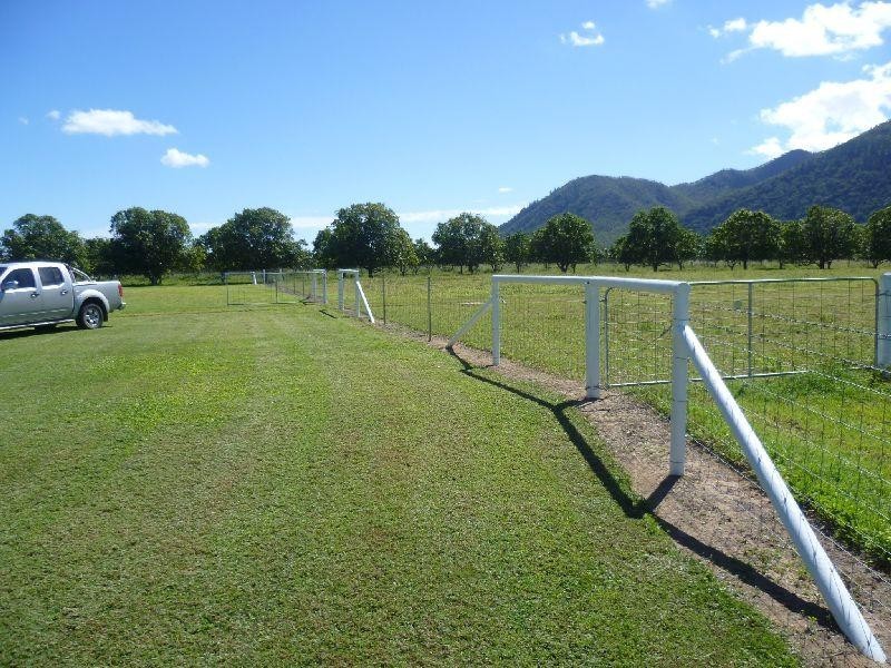 760 Mountview  Drive, Barringha QLD 4816