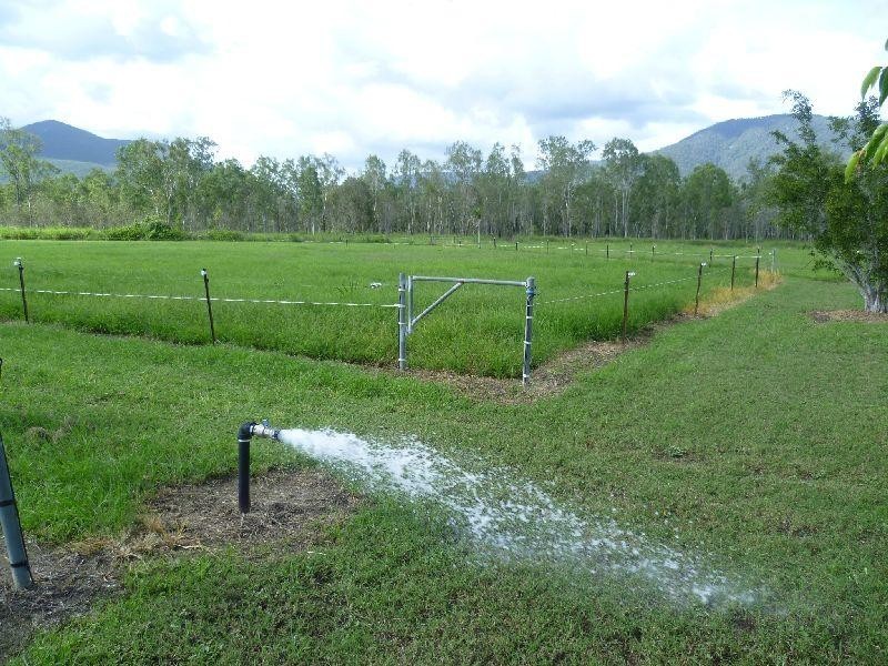 2473 Woodstock Giru Road, Majors Creek QLD 4816