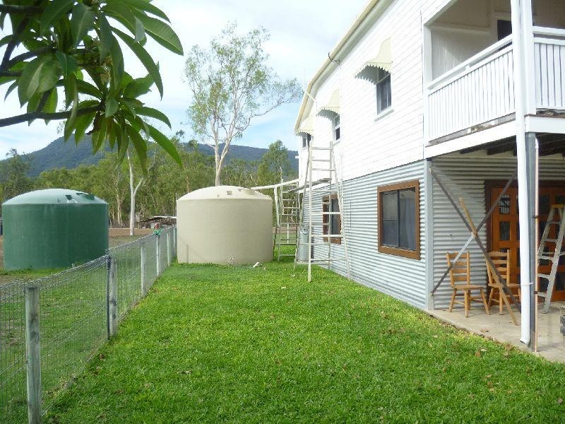 Majors Creek QLD 4816
