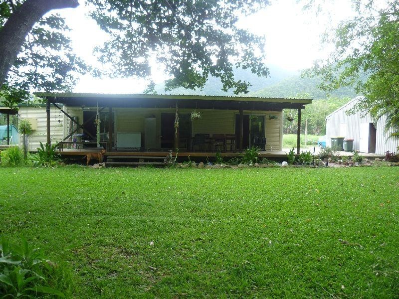 Mount Surround QLD 4809