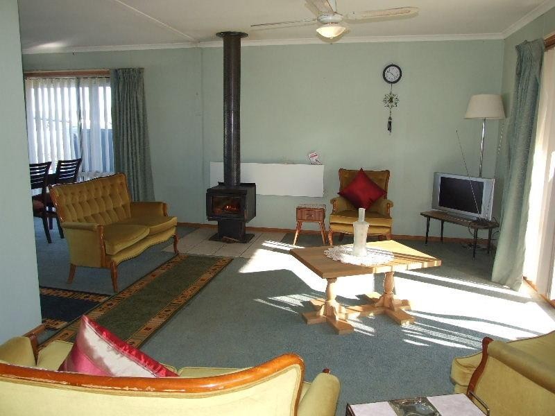 38  Albert  Street CLUNES 3370, Clunes VIC 3370