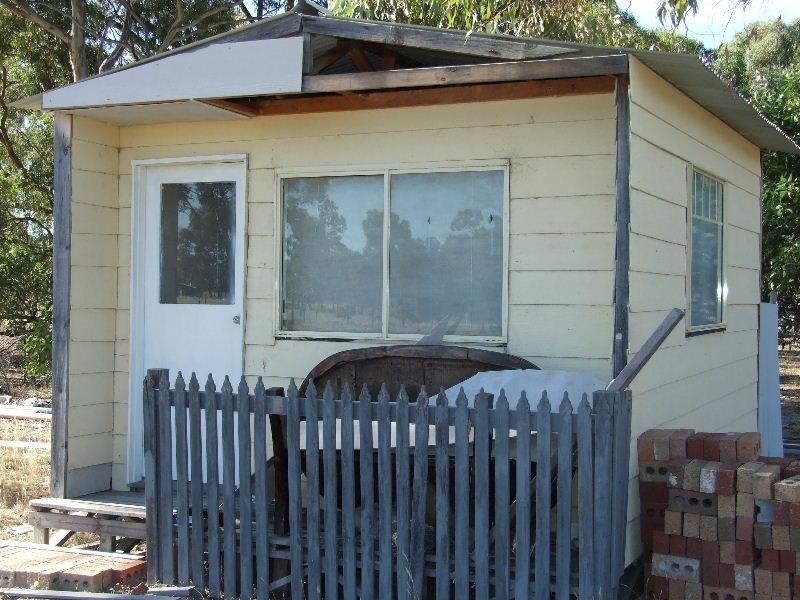 100 Fairview  Drive CLUNES 3370, Clunes VIC 3370