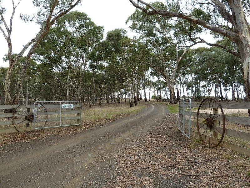 165 Kierces Road CLUNES 3370, Clunes VIC 3370