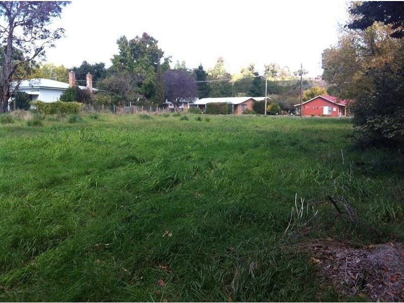 11 Fraser  Street CLUNES 3370, Clunes VIC 3370