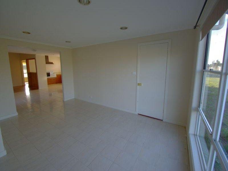 11 Macdonald  Street CLUNES 3370, Clunes VIC 3370