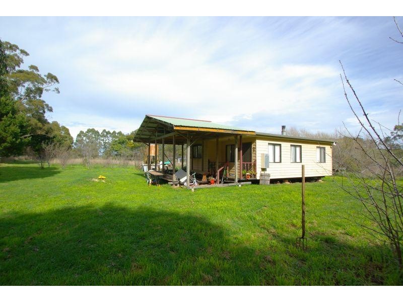 17 Sucklings Road LANGDONS HILL 3363, Langdons Hill VIC 3363