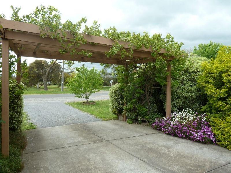 18 Angus Street CLUNES 3370, Clunes VIC 3370