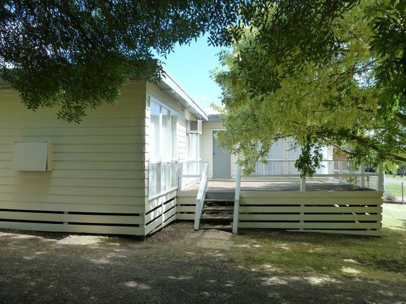 8 Blackmores Road CLUNES 3370, Clunes VIC 3370