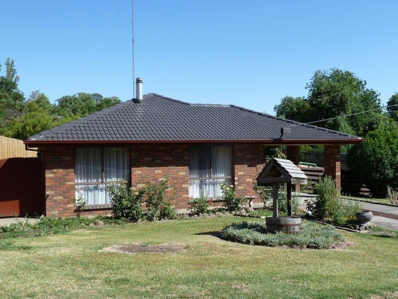 4 Camp Street CLUNES 3370, Clunes VIC 3370