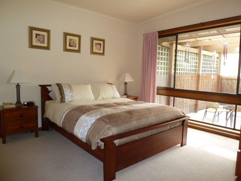 18 Angus Street, Clunes VIC 3370