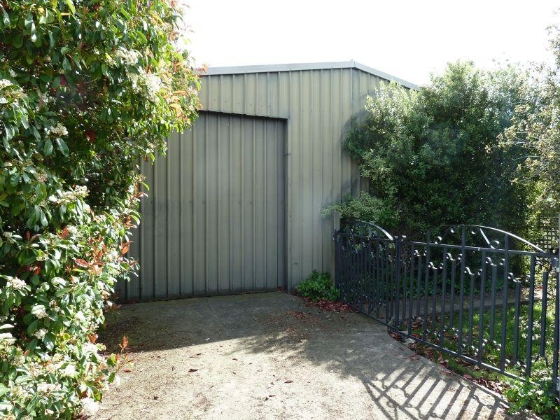 18 Angus Street, Clunes VIC 3370