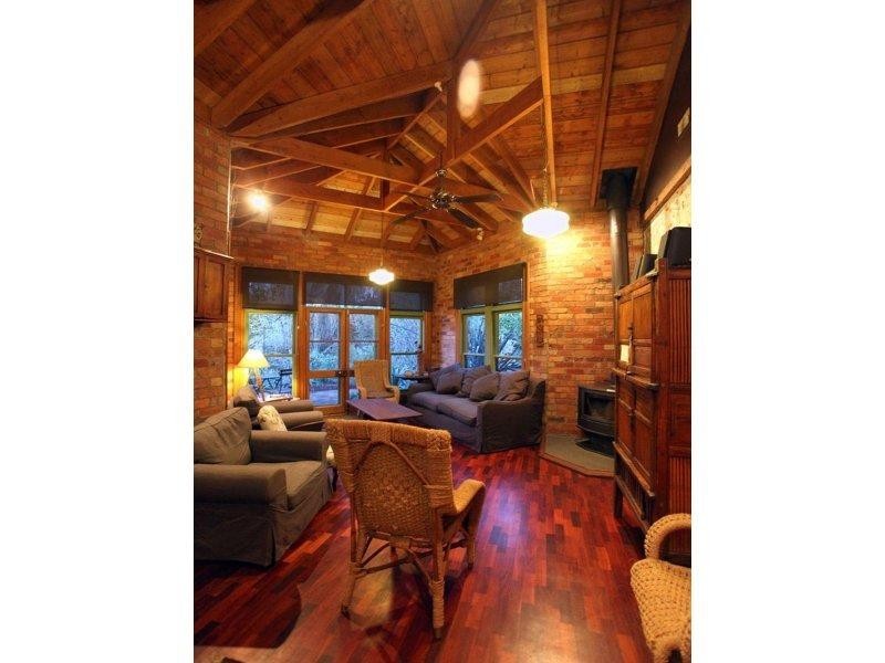 19 Fraser Street, Clunes VIC 3370